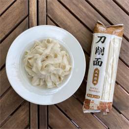 故乡明 刀削面 风味挂面 就是直的花瓣面 240g